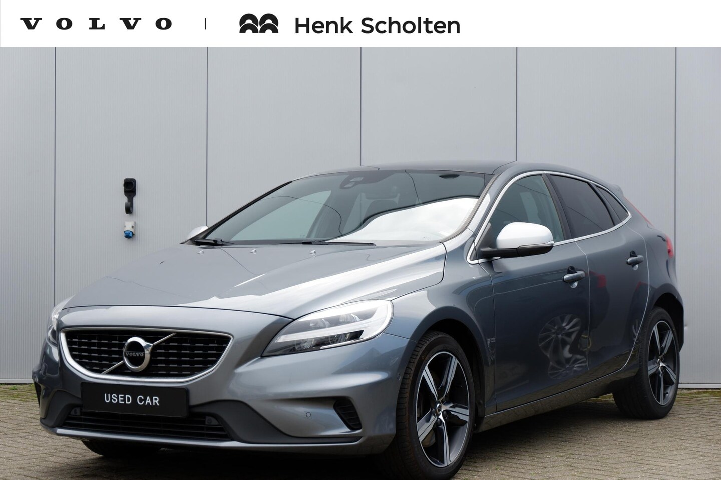 Volvo V40 - T3 Automaat Polar+ Sport | Panoramadak | Stoelverwarming |Premium Audio| Alarmklasse 3| Ac - AutoWereld.nl