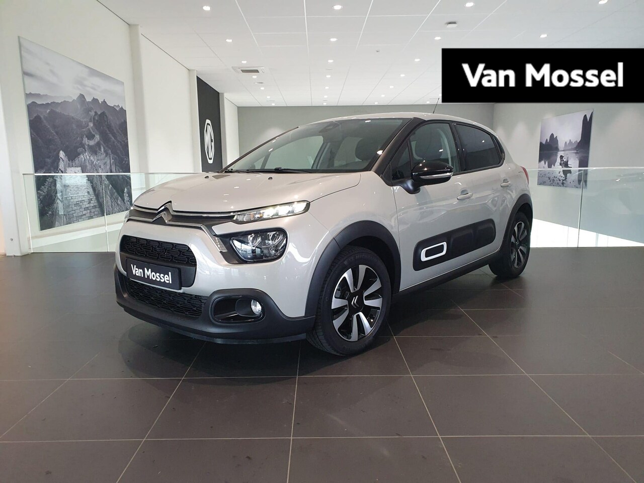 Citroën C3 - 1.2 PureTech Max | AUTOMAAT | Lichtmetalen velgen | Apple Carplay/Android Auto - AutoWereld.nl