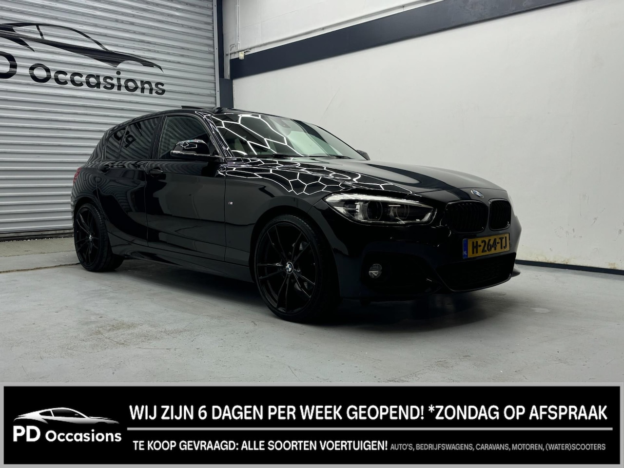 BMW 1-serie - 120i Edition Sport Line Shadow Executive - Pano - Cruise - Leer - Navi - AutoWereld.nl