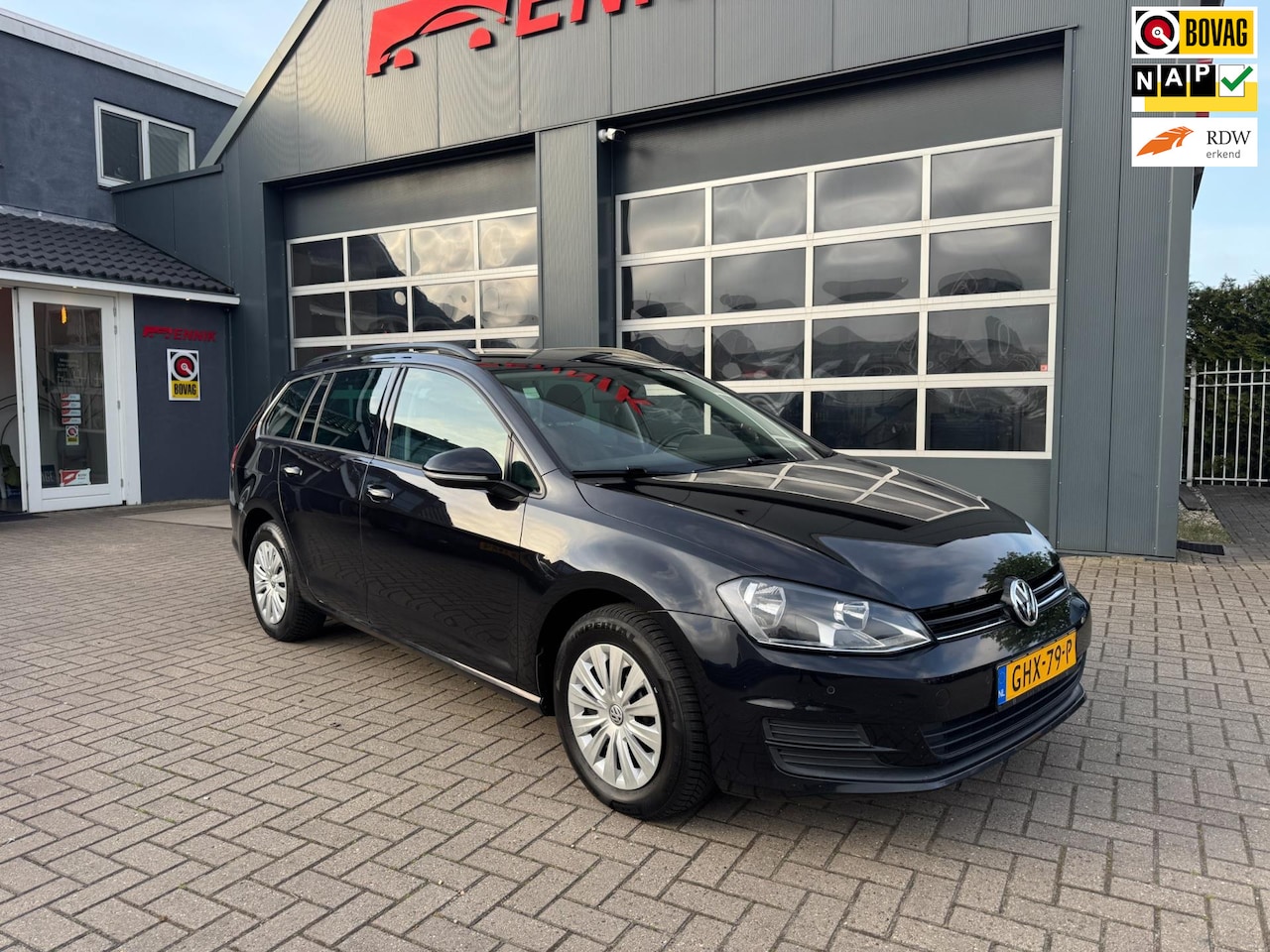 Volkswagen Golf Variant - 1.6 TDI Trendline 1.6 TDI Trendline - AutoWereld.nl