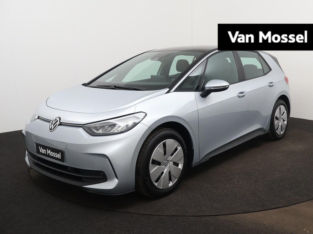 Volkswagen ID.3 - Pure Oranje Edition 52 kWh 170 PK | Stoelverwarming | Apple Carplay | Steunhaak | Android - AutoWereld.nl