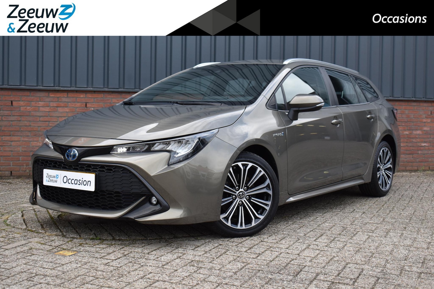 Toyota Corolla Touring Sports - 2.0 Hybrid First Edition |Zeer compleet|Navigatie|Achteruitrijcamera|Dealer onderhouden|NL - AutoWereld.nl