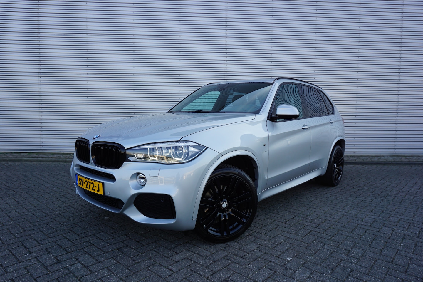 BMW X5 - xDrive30d High Executive M Sport Panorama / Leder / HUD / Adap. Cruise / Lane Ass - AutoWereld.nl