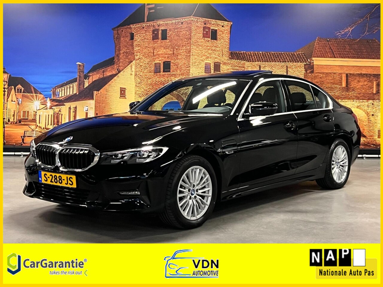 BMW 3-serie - 320e Business Edition Sport Automaat Schuifdak HYBRIDE - AutoWereld.nl