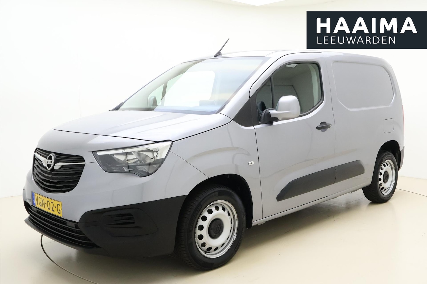 Opel Combo - 1.5D L1H1 Edition 100 PK | Navigatie | Trekhaak | Parkeersensoren | Metaallak | DAB Radio - AutoWereld.nl
