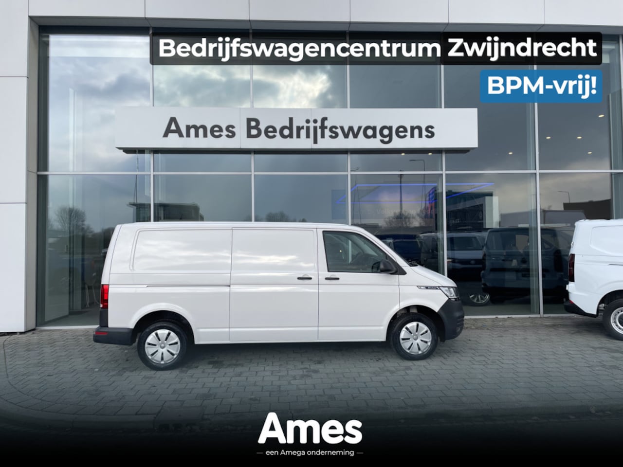 Volkswagen Transporter - 2.0 TDI L2H1 28 150PK Hand | 3 zits | achterklep met ruit - AutoWereld.nl