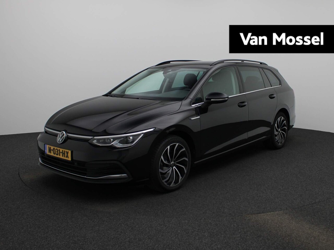Volkswagen Golf Variant - 1.5 eTSI Style 150PK AUTOMAAT | Climate Control| Parkeersensoren | Lichtmetaalvelgen | - AutoWereld.nl