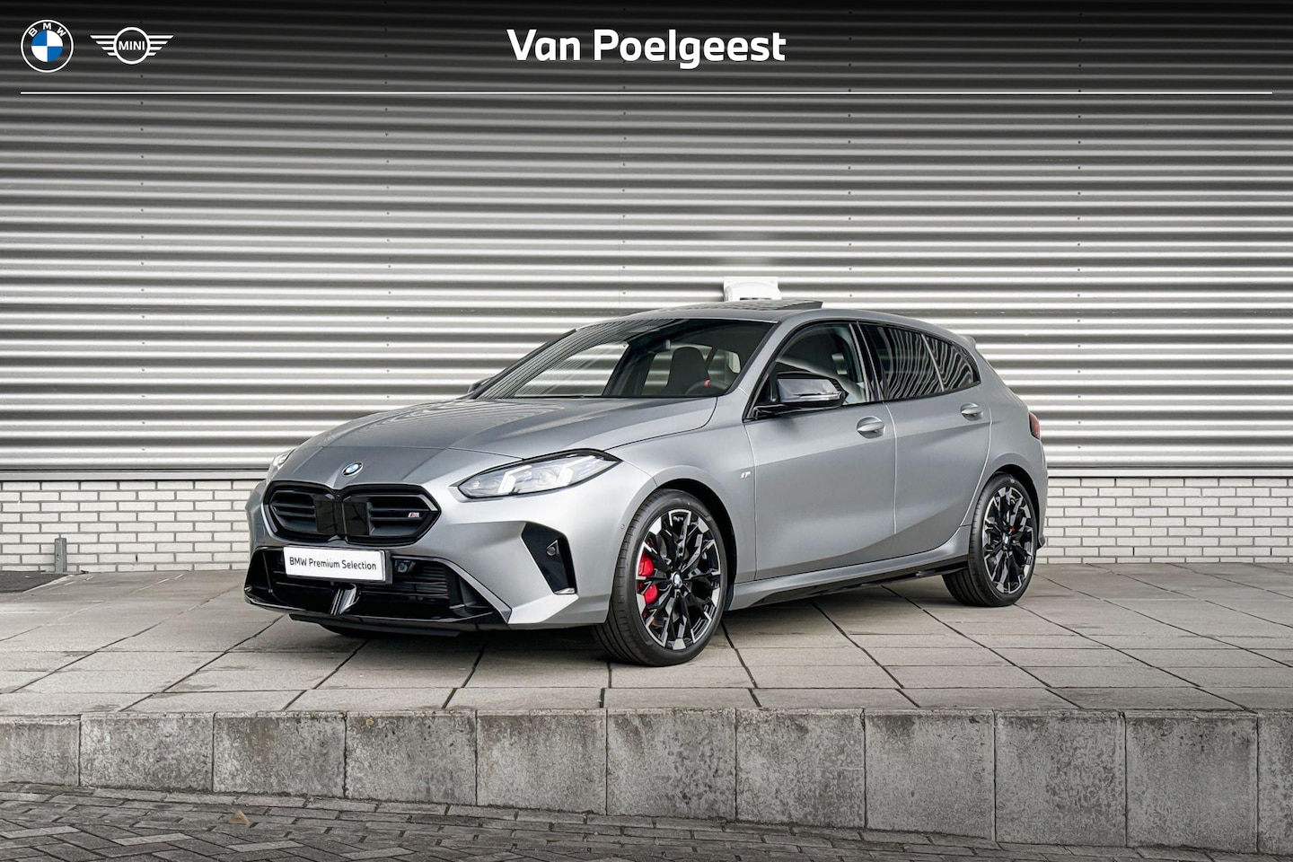 BMW 1-serie - M135 xDrive BMW 1 Serie M135i xDrive | M Sport Pro | Premium Pack | Driving Assistant Plus - AutoWereld.nl