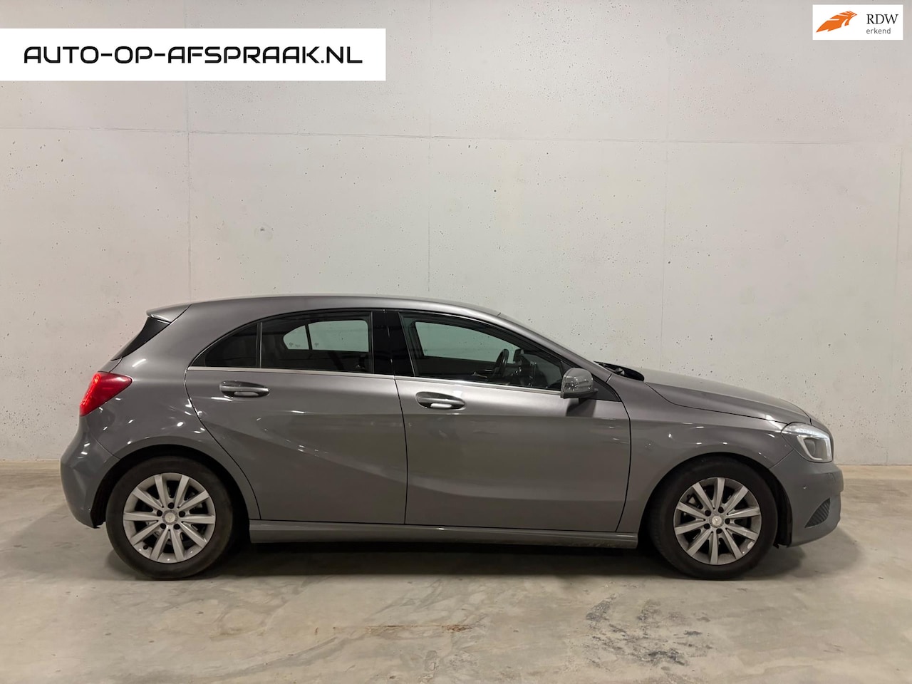 Mercedes-Benz A-klasse - 180 Automaat Navi Airco Cruise - AutoWereld.nl