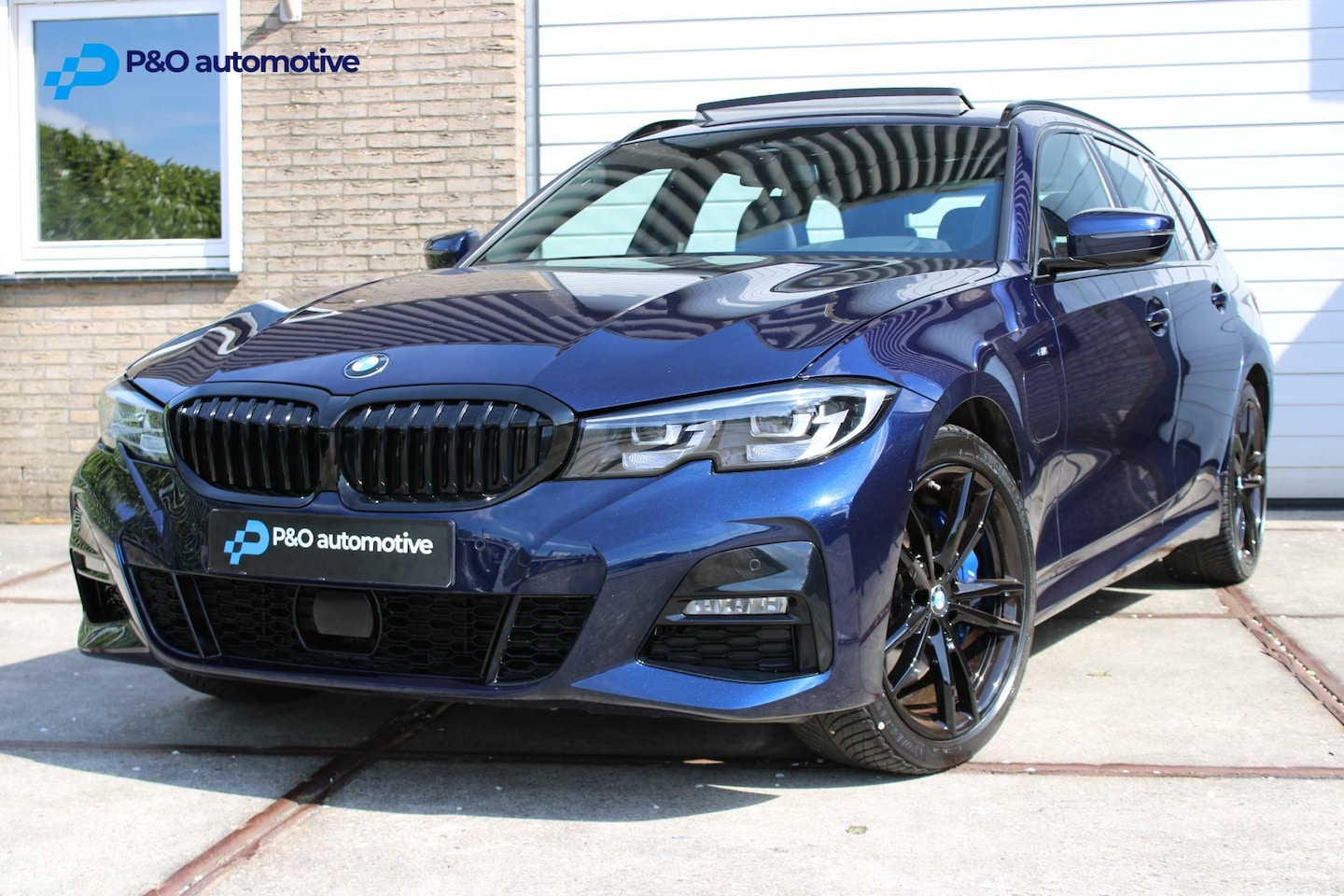 BMW 3-serie Touring - 330e xDrive High Executive M Sport VOL! - AutoWereld.nl