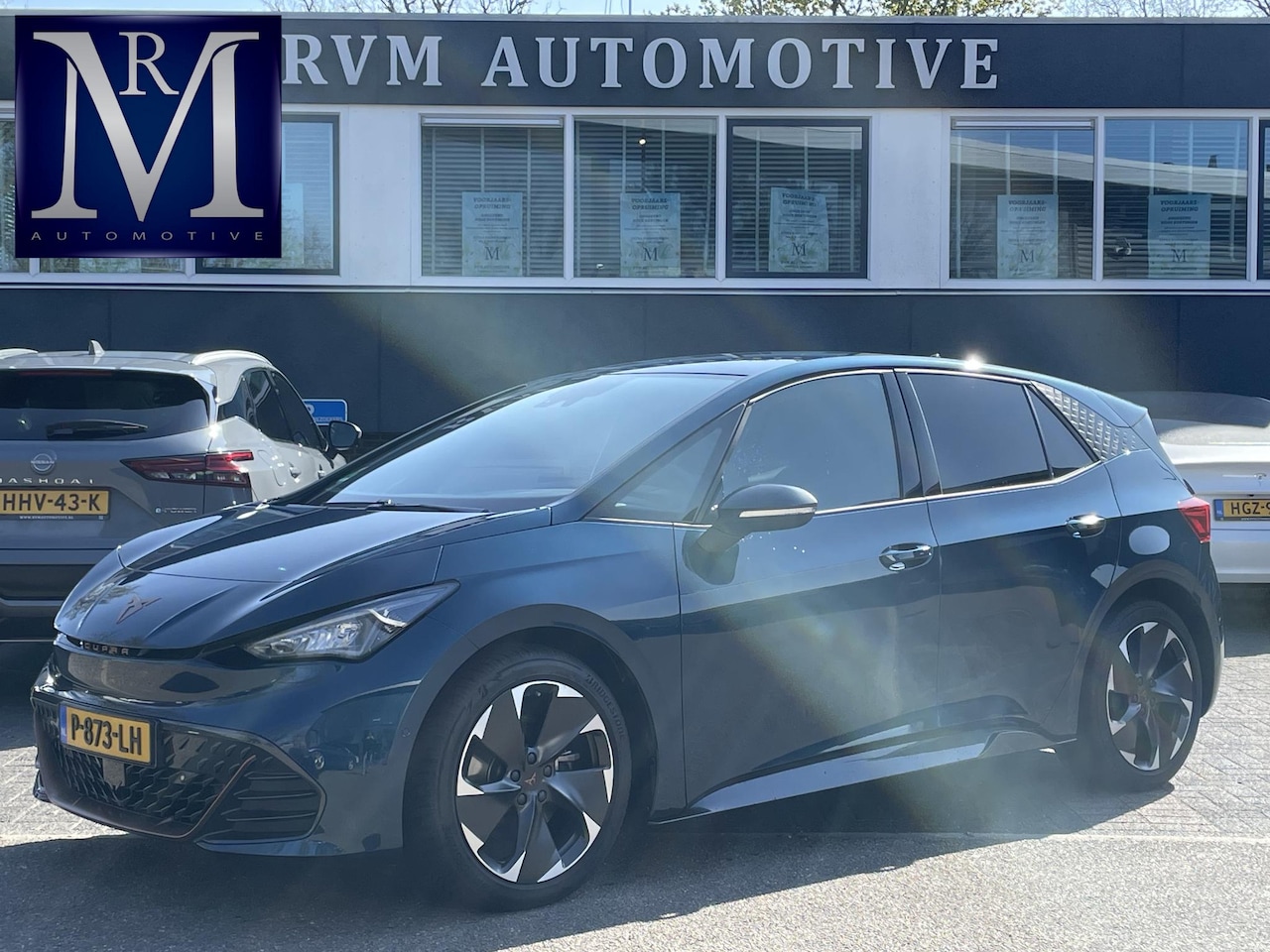 CUPRA Born - Adrenaline 62 kWh VAN: 26.900,- VOOR: 24.440,- UW LENTEVOORDEEL: 2.460 - AutoWereld.nl