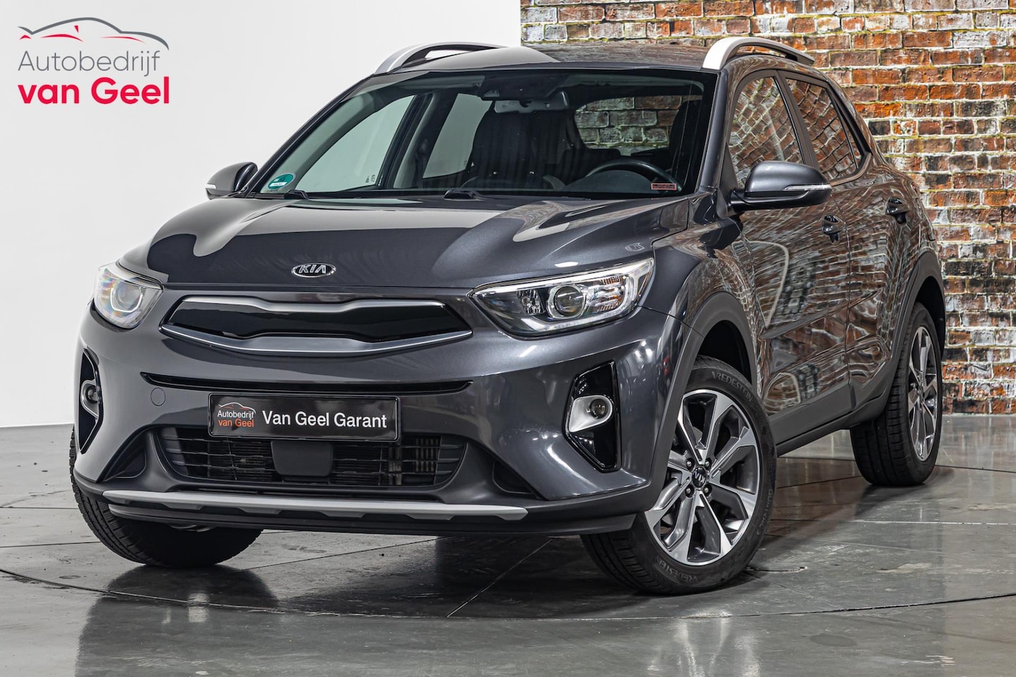 Kia Stonic - 1.0 T-GDi DynamicLine I Afneembare trekhaak I Achteruitrij camera I Rijklaarprijs - AutoWereld.nl