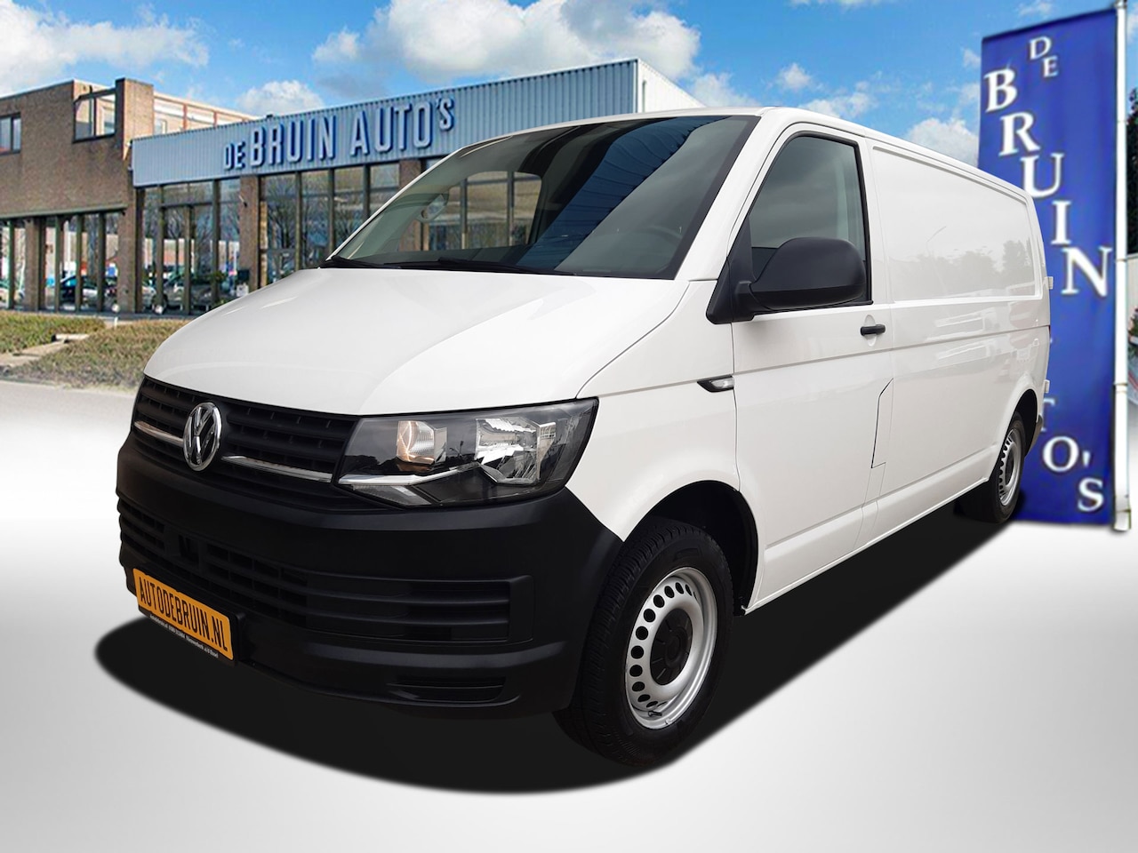 Volkswagen Transporter - 2.0 TDI Autm. Airco ,L2 , Cruise Control , Navi ,Achterdeuren 110Kw/150Pk - AutoWereld.nl