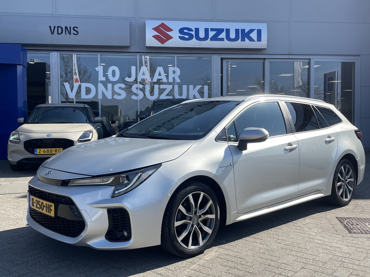 Suzuki Swace - 1.8 Hybrid Style Fabrieksgarantie  Apple Carplay/Android Auto | info Jeroen van Erp 0492-5 - AutoWereld.nl