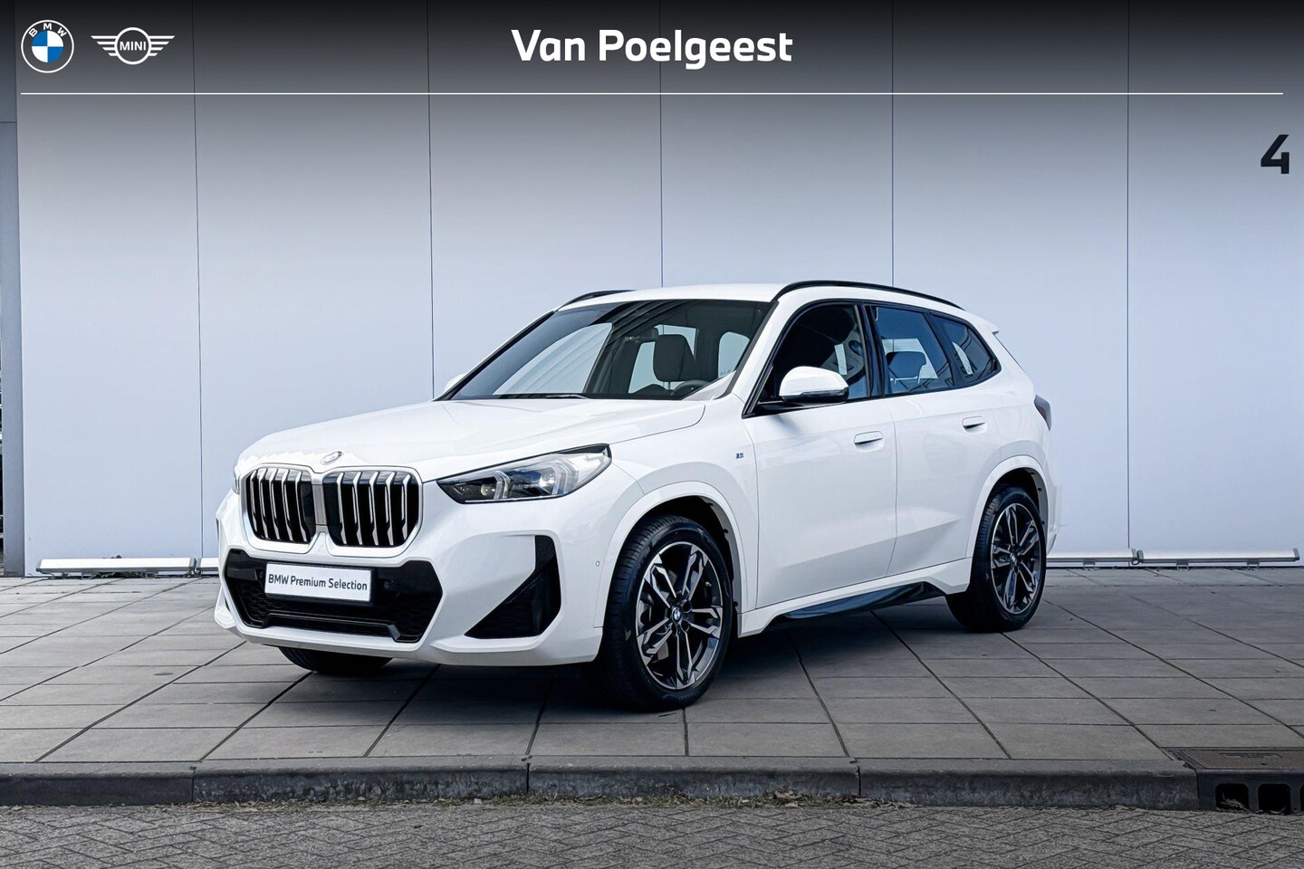 BMW X1 - sDrive20i M-Sport / Comfort Acces / Electrische Zwenkhaak / Binnen & Buitenspiegel Automat - AutoWereld.nl