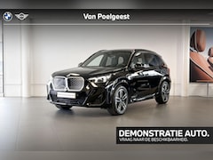 BMW iX1 - eDrive20 67 kWh | M Sport | Glazen Panoramadak | Harman Kardon | Stoelverwarming | Trekhaa
