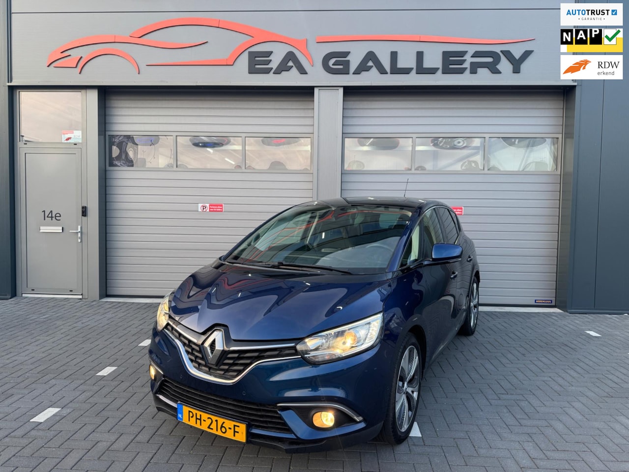 Renault Scénic - 1.2 TCe Intens NAP Airco Nav Camera Pano - AutoWereld.nl