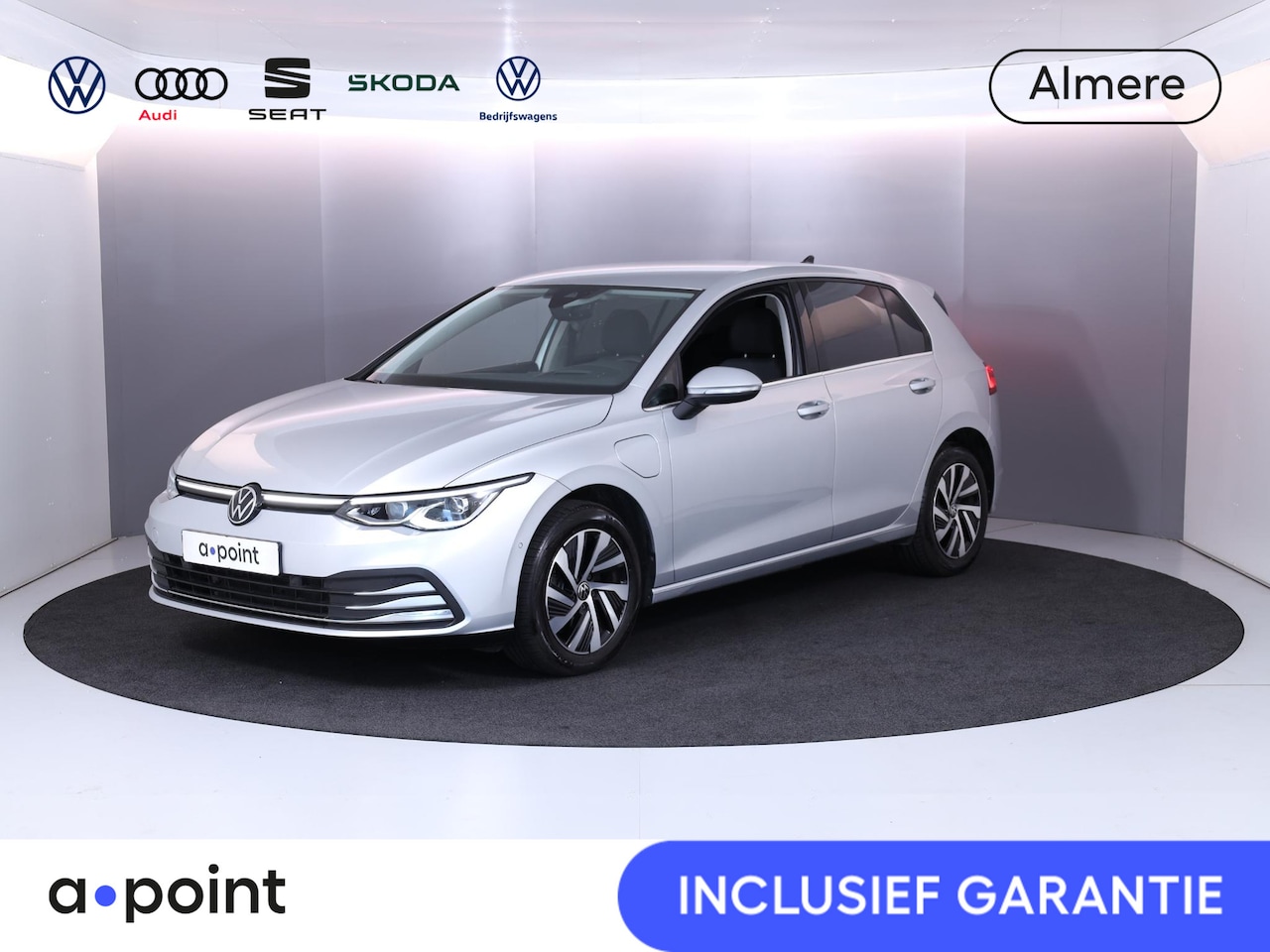 Volkswagen Golf - 1.4 eHybrid Style 204 pk Automaat (DSG) | Navigatie | Parkeersensoren (Park assist) | Acht - AutoWereld.nl