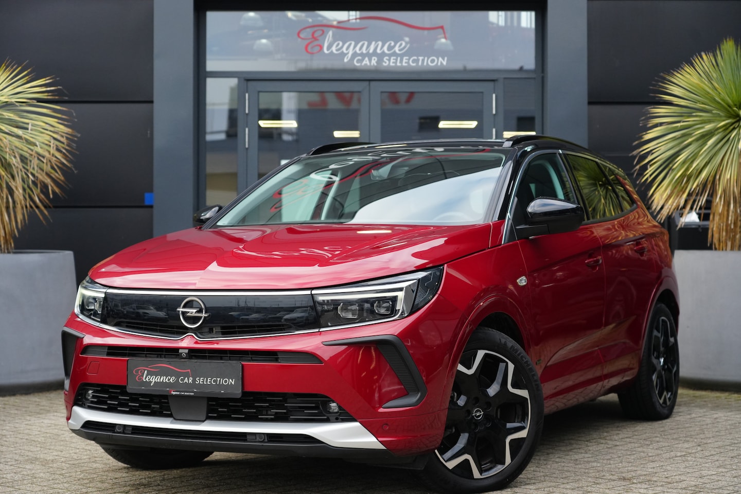 Opel Grandland X - 1.6 Turbo Hybrid4 Elegance 225pk Navigatie/Cruise/360Camera - AutoWereld.nl