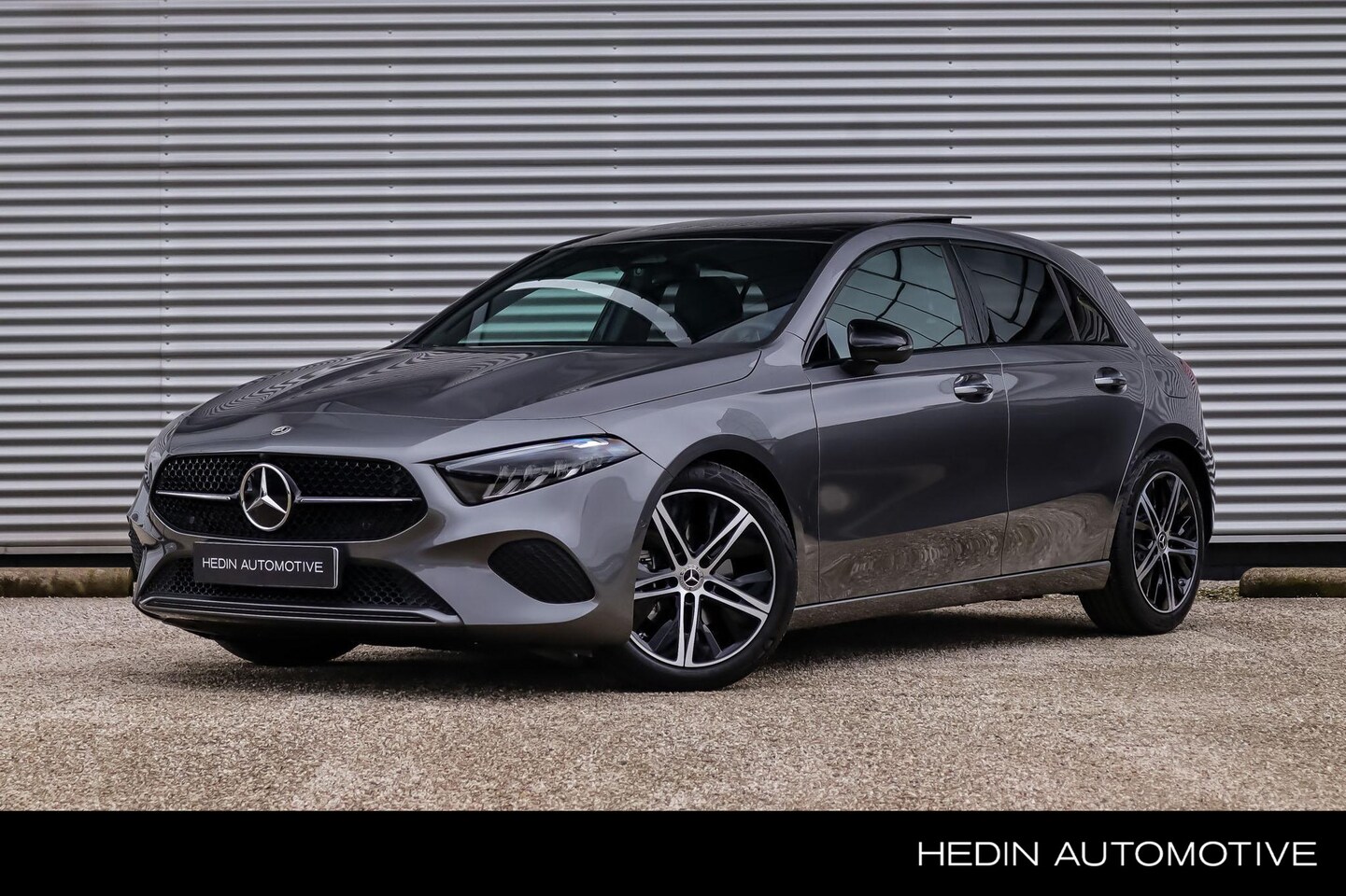 Mercedes-Benz A-klasse - A 180 Automaat Star Edition Limited Luxury Line | Nightpakket | Panoramadak - AutoWereld.nl