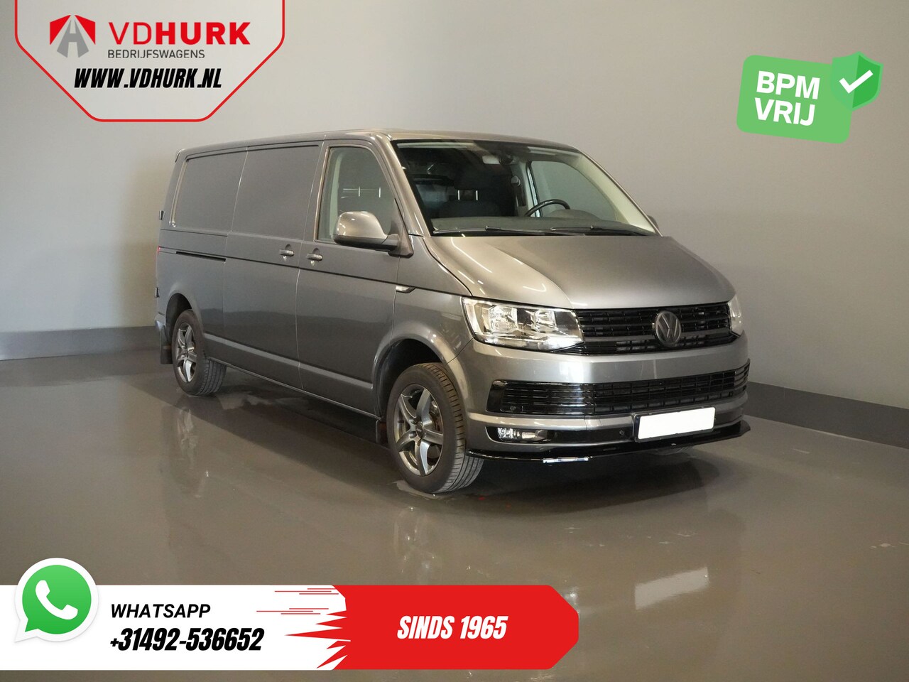 Volkswagen Transporter - 2.0 TDI 150 pk DSG Aut. L2 BPM VRIJ! Carplay/ 2.5t Trekverm./ LMV/ Cruise/ Navi/ Trekhaak - AutoWereld.nl
