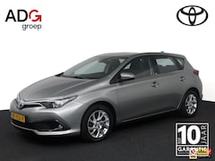 Toyota Auris - 1.8 Hybrid Executive | Navigatie | Stoelverwarming | Trekhaak |
