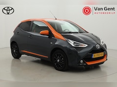 Toyota Aygo - 1.0 VVT-i x-JBL | Apple Carplay / Android Auto | Clima | JBL | Camera | 15 inch