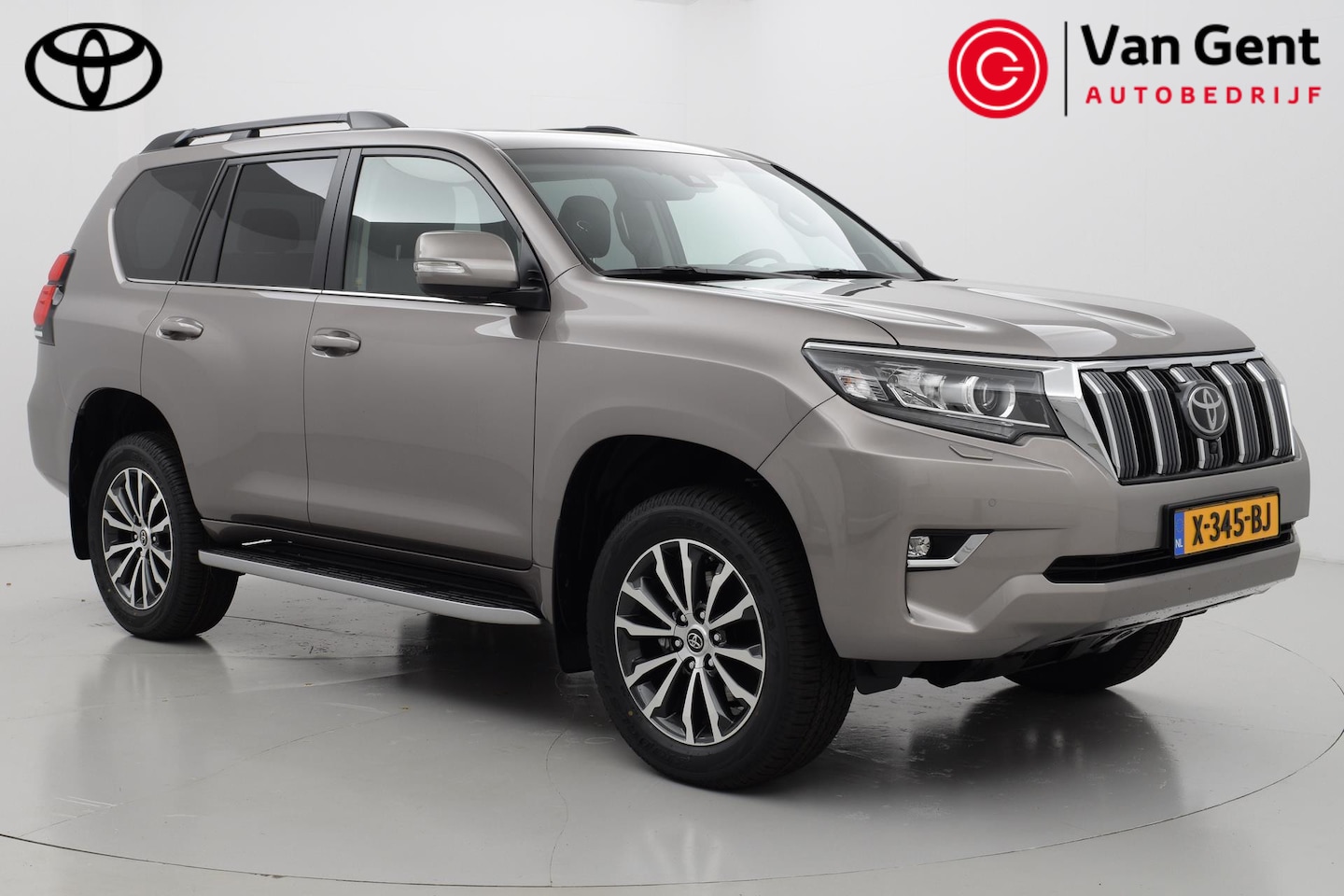 Toyota Land Cruiser - 2.8 D-4D Executive 7-p Schuif-/kanteldak - AutoWereld.nl