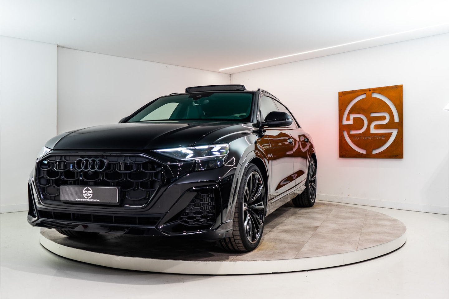 Audi Q8 - 60 TFSI E Quattro S-Edition Competition 490PK FACELIFT | NIEUW REG. 2025 | 5 Jaar Garantie - AutoWereld.nl