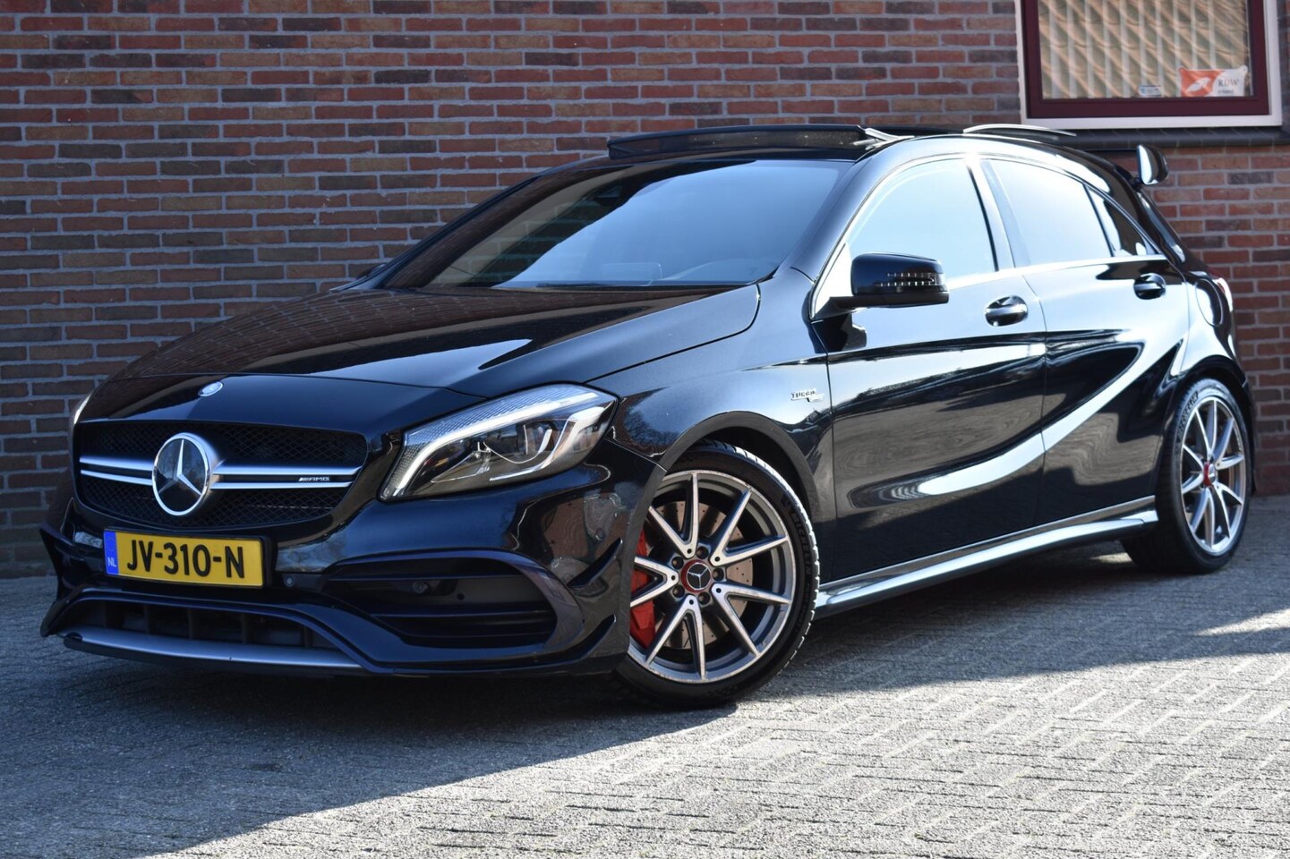 Mercedes-Benz A-klasse - AMG 45 4MATIC '16 Pano Clima Navi Cruise NAP NL Auto Leder Memory Inruil mogelijk - AutoWereld.nl