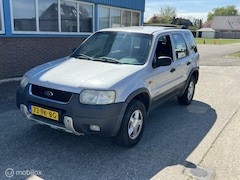 Ford Maverick - 2.0 4WD