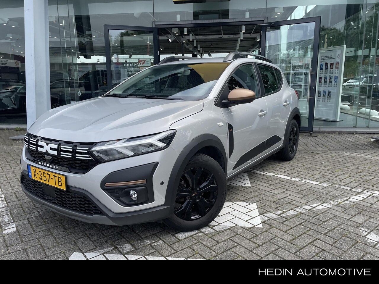 Dacia Sandero Stepway - 1.0 TCe 110 EXTREME | Navigatie via Apple Carplay | Climate Control | - AutoWereld.nl