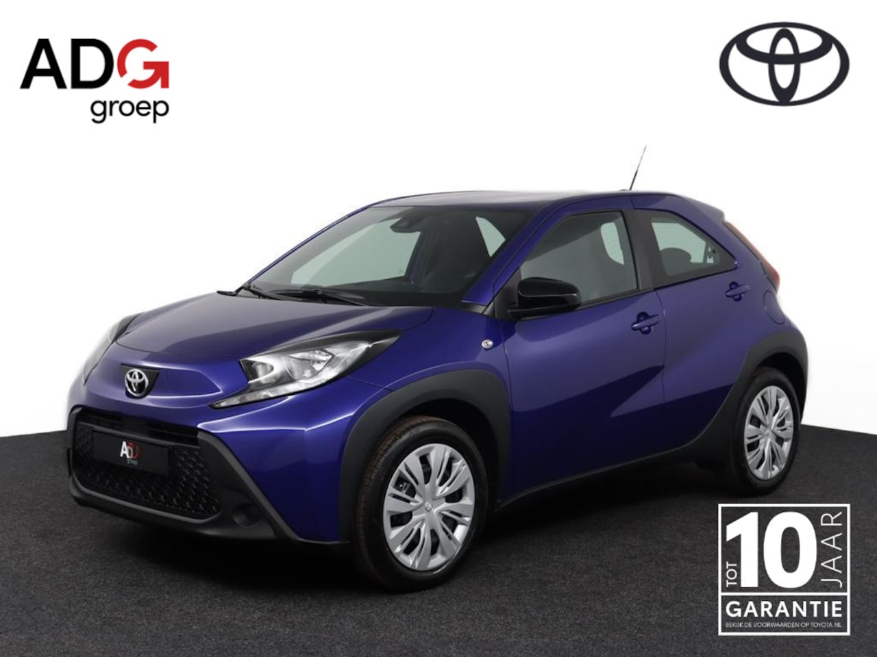Toyota Aygo X - 1.0 VVT-i MT Play Toyota Aygo X 1.0 VVT-i MT play | Nieuw uit voorraad leverbaar! | 10 Jaa - AutoWereld.nl