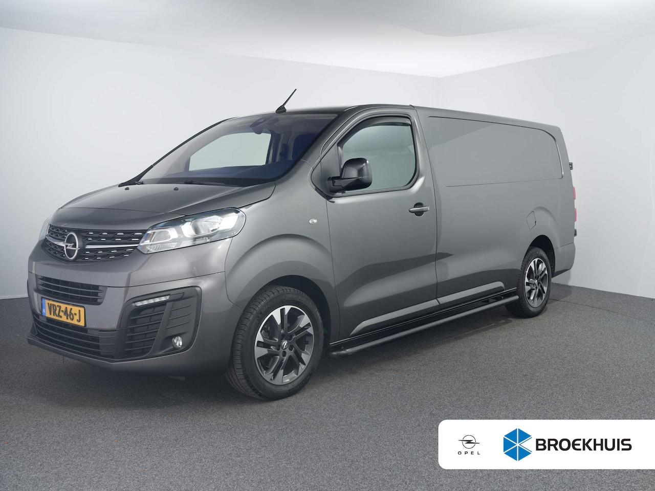 Opel Vivaro - 2.0 CDTI L3H1 180pk Automaat | Trekhaak | Climate Control | Camera | Parkeersensoren achte - AutoWereld.nl