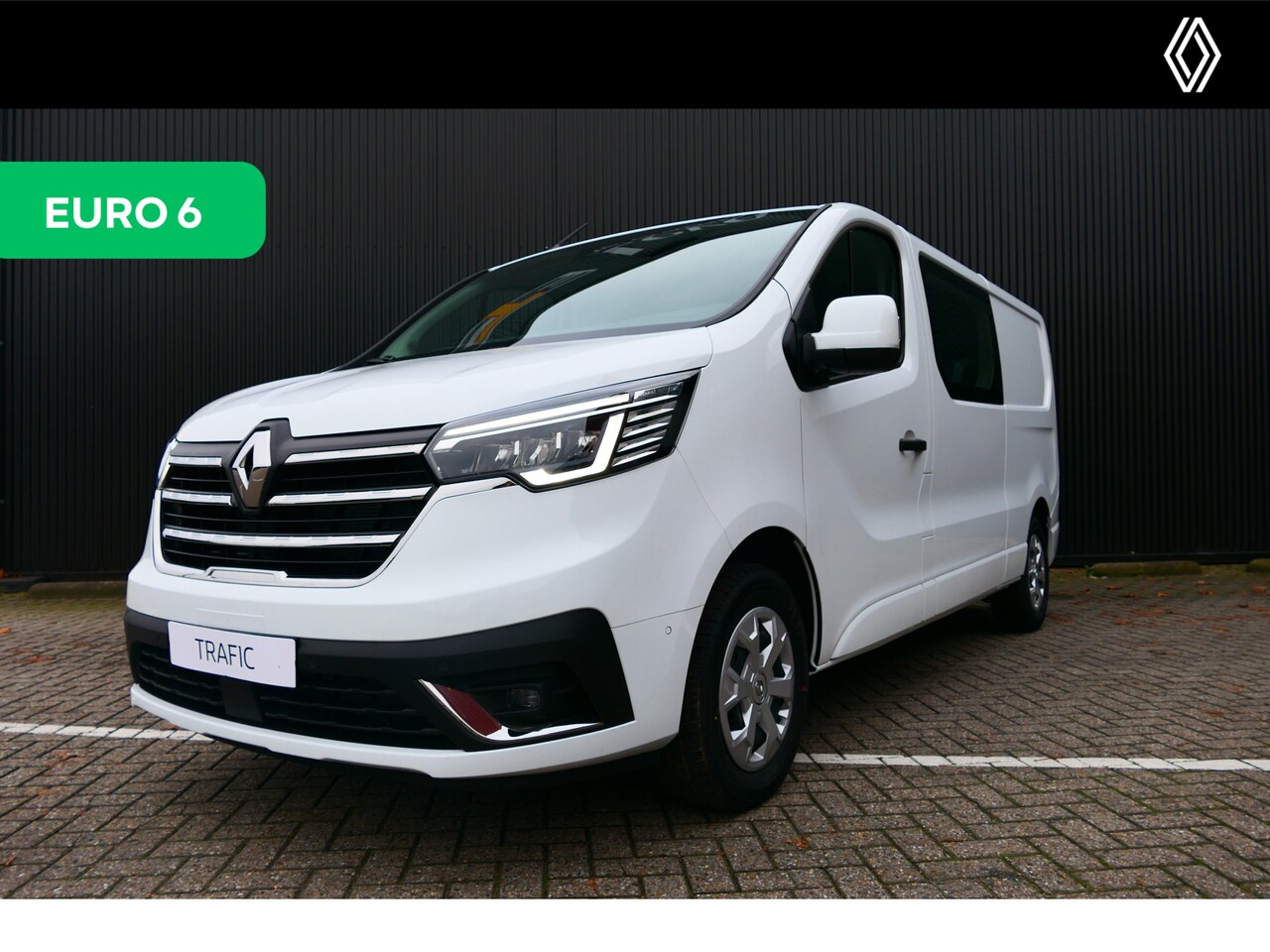 Renault Trafic - 2.0 dCi 170 T29 L2H1 DC Luxe *AUTOMAAT* - Trekhaak, navi, adaptive cruise - AutoWereld.nl