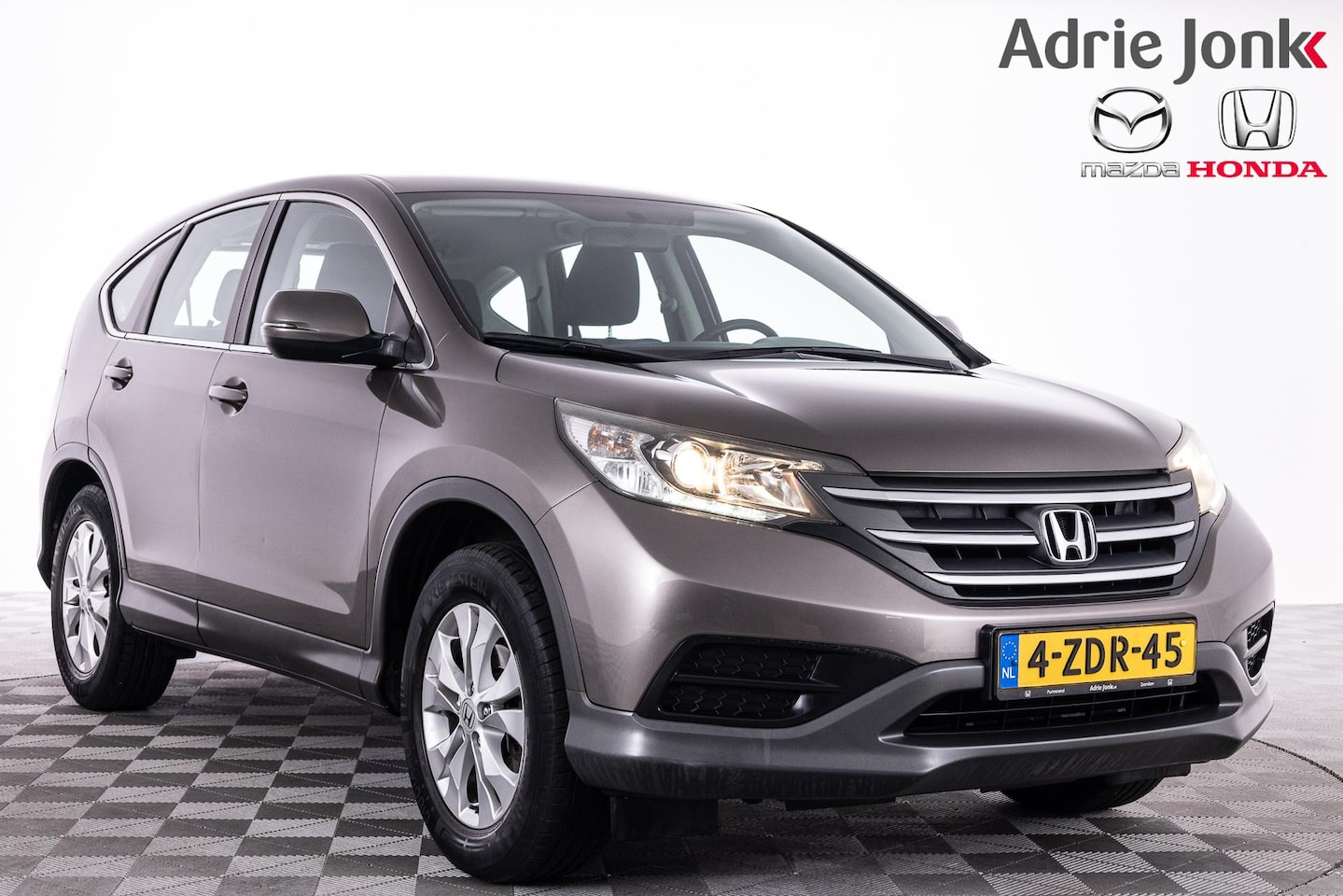 Honda CR-V - 2.0 Comfort | CLIMATE CONTROL | ACHTERUITRIJCAMERA | TREKHAAK | BLUETOOTH AUDIO | NAVIGATI - AutoWereld.nl