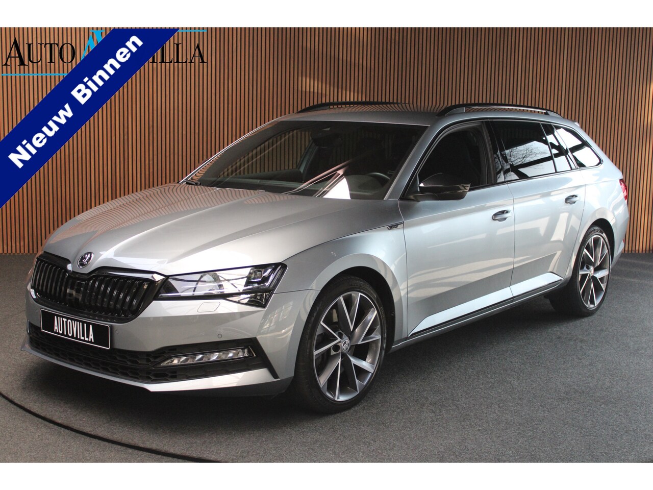 Skoda Superb Combi - 2.0 TSI 4x4 Aut ACC Navi Camera Leder PDC Elektr. achterklep Climate 4-zone Memory Stuurve - AutoWereld.nl