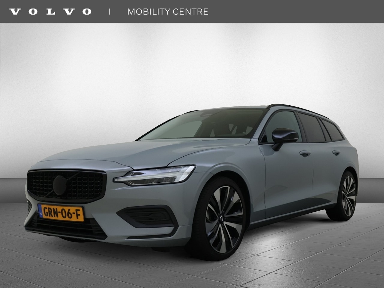 Volvo V60 - B3 Essential | Dodehoekdetectie | Achteruitrijcamera | - AutoWereld.nl
