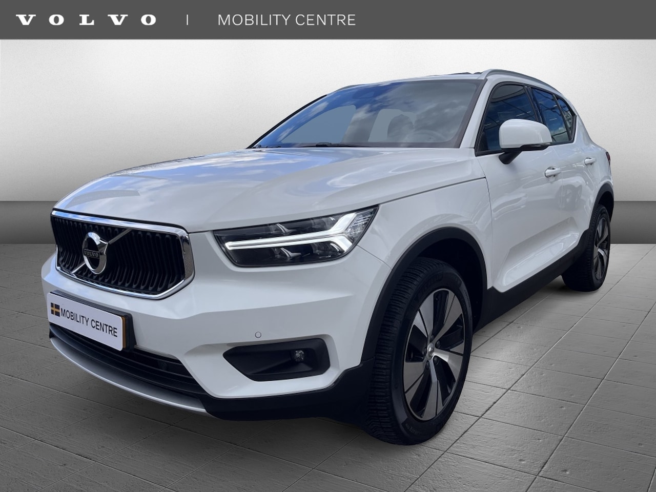 Volvo XC40 - T2 Business Pro | Camera | BLIS | Pilot | All Season 18 inch - AutoWereld.nl