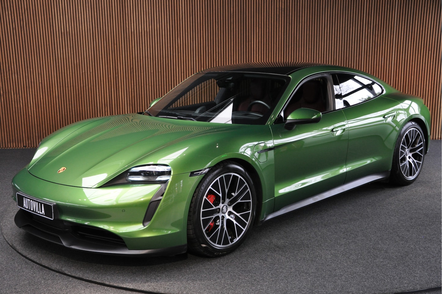 Porsche Taycan - 4S 93 kWh Turbo (S) Performance Battery Plus Leer Navi Bijrijdersdisplay SportChrono Panor - AutoWereld.nl