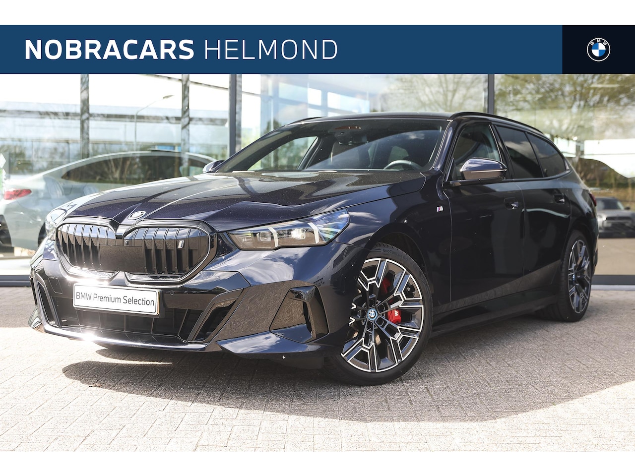 BMW i5 Touring - eDrive40 M Sport / Parking Assistant Professional / Adaptieve LED / Stoelventilatie  / Com - AutoWereld.nl
