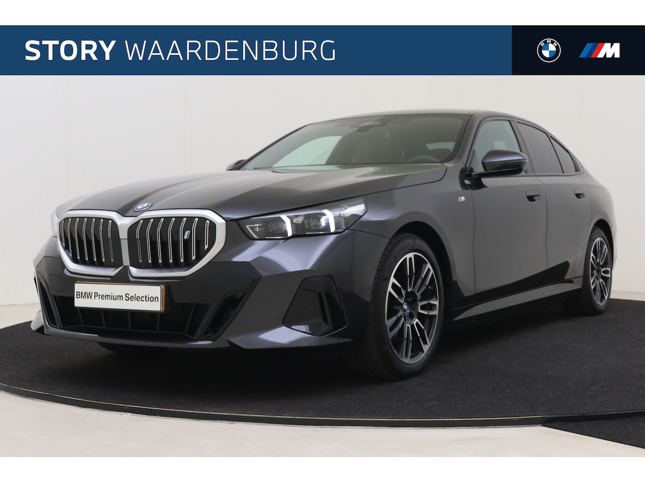 BMW i5 - eDrive40 M Sport / Adaptief onderstel professional / Adaptieve LED / Stoelventilatie / Com - AutoWereld.nl
