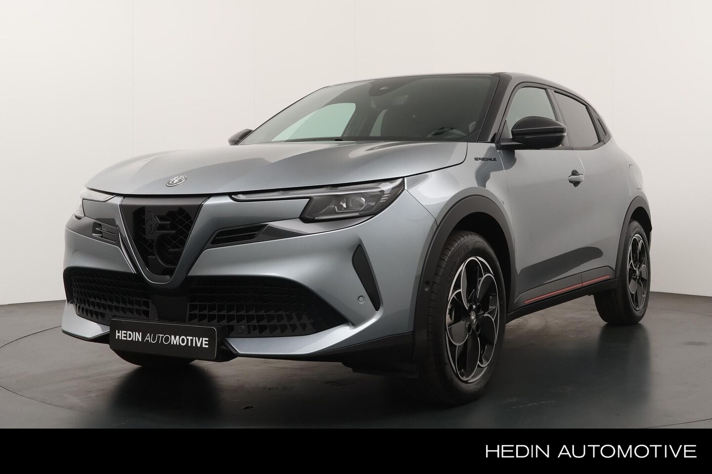 Alfa Romeo Junior - Speciale 54 kWh | Navigatie | Adaptive Cruise Control | Stoelverwarming | Camera | Apple C - AutoWereld.nl