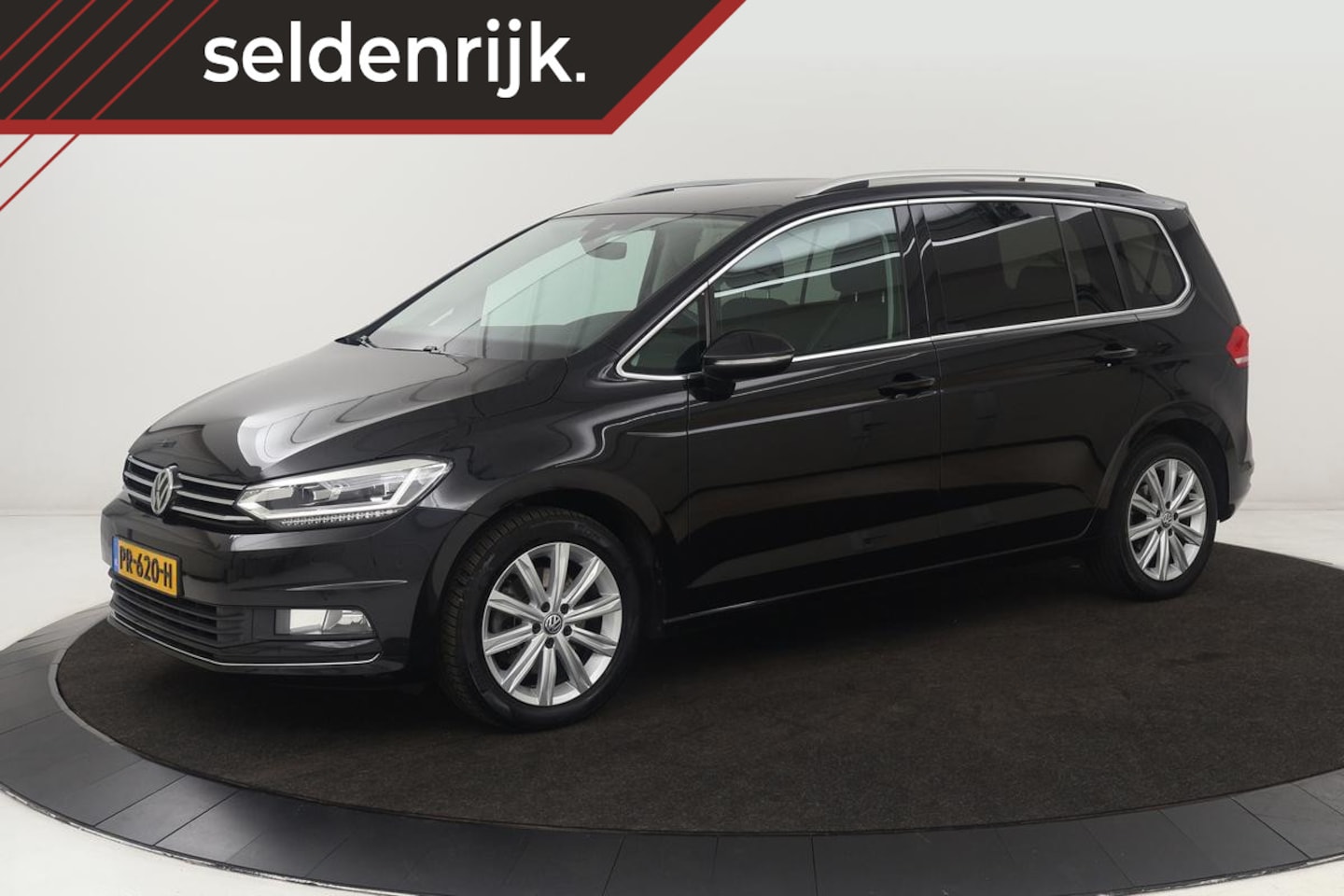 Volkswagen Touran - 1.4 TSI Highline 7-persoons | Stoelverwarming | Full LED | Adaptive cruise | Navigatie | D - AutoWereld.nl