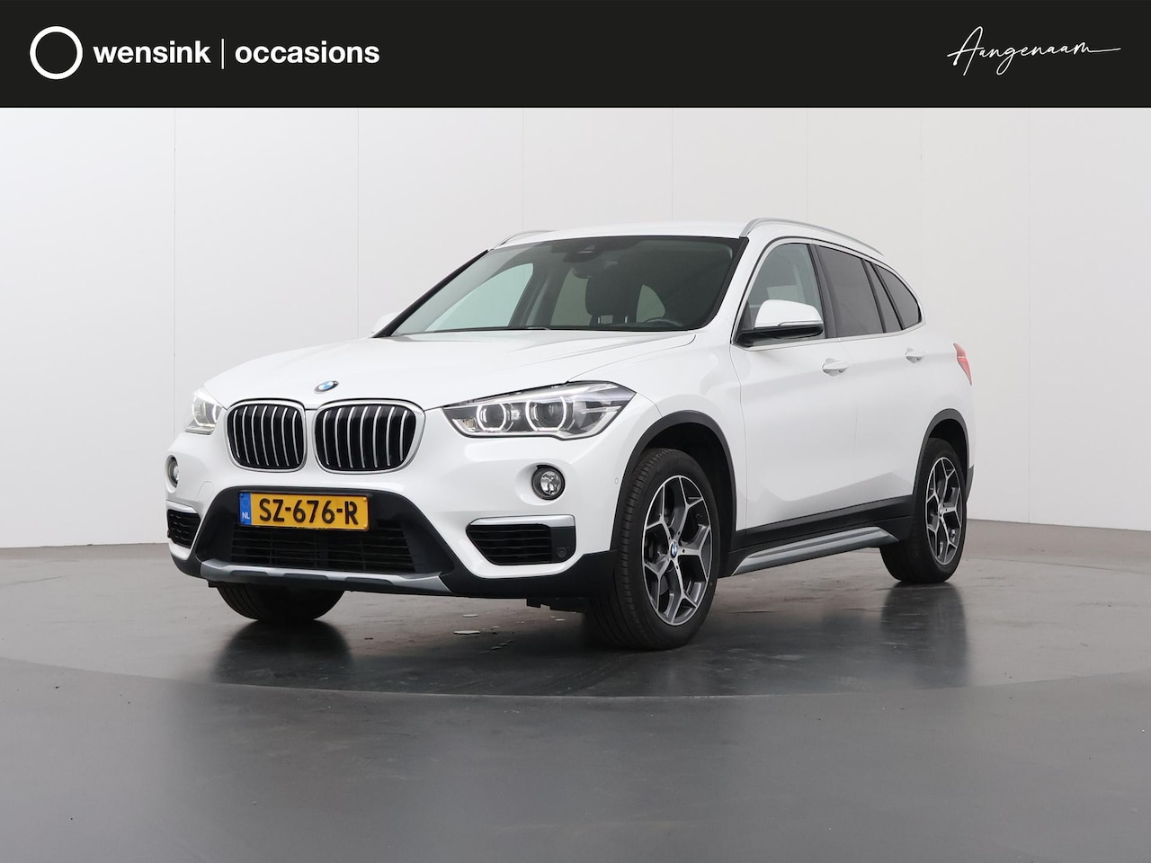 BMW X1 - sDrive18i High Executive | Trekhaak | Navigatie | Head-Up | Leder | 18" Lichtmetalen Velge - AutoWereld.nl