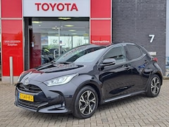 Toyota Yaris - 1.5 Hybrid 115 First Edition APPLE/ANDROID AD-CRUISE LM-VELGEN CAMERA NAVI LED NL-AUTO