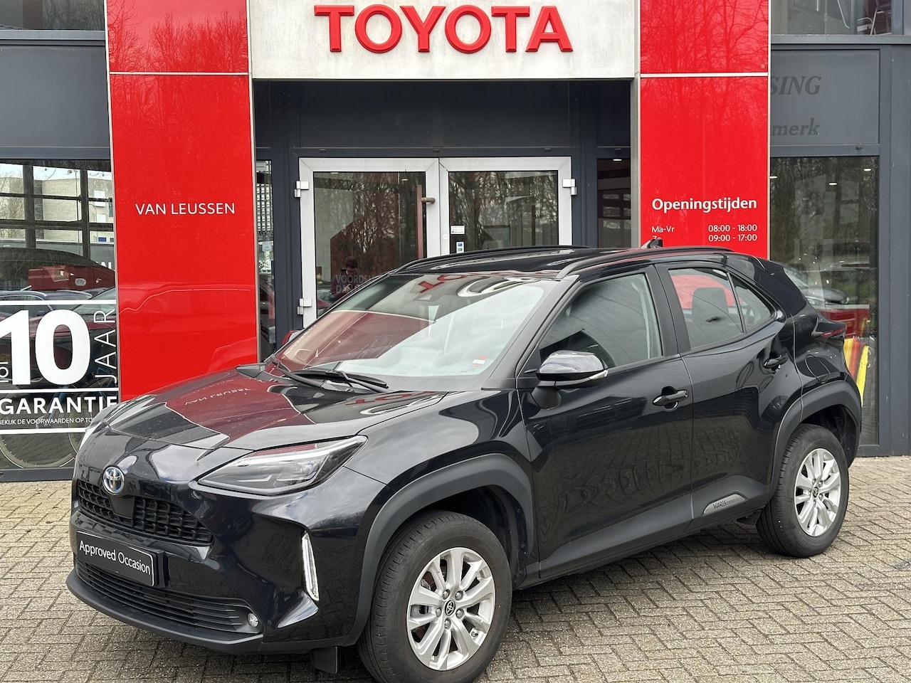 Toyota Yaris Cross - 1.5 Hybrid Dynamic APPLE/ANDROID HEAD-UP STOEL/STUURVERW. LED EL-ACHTERKLEP - AutoWereld.nl