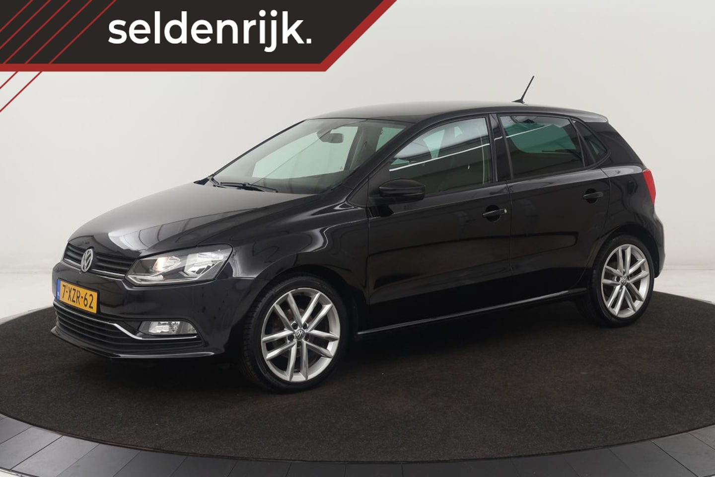 Volkswagen Polo - 1.2 TSI Highline | Navigatie | Climate control | Cruise control | Bluetooth | Regen-/licht - AutoWereld.nl