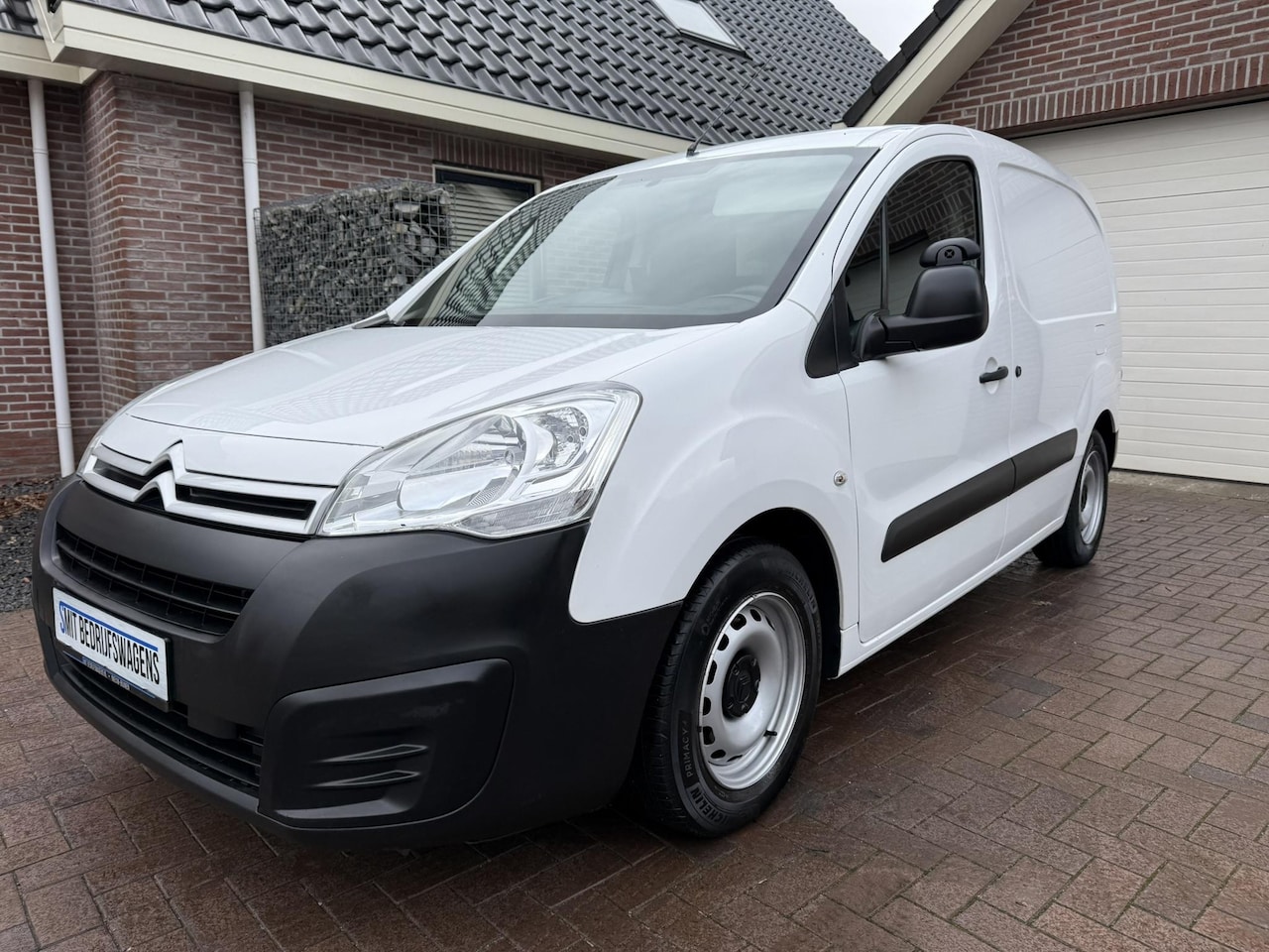 Citroën Berlingo - 1.6 BlueHDI 100 pk automaat bott inrichting - AutoWereld.nl