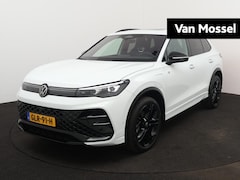 Volkswagen Tiguan - 1.5 eHybrid R-Line | 272 PK | Plug-IN Hybrid | Automaat | Panorama Schuif/Kanteldak | Park